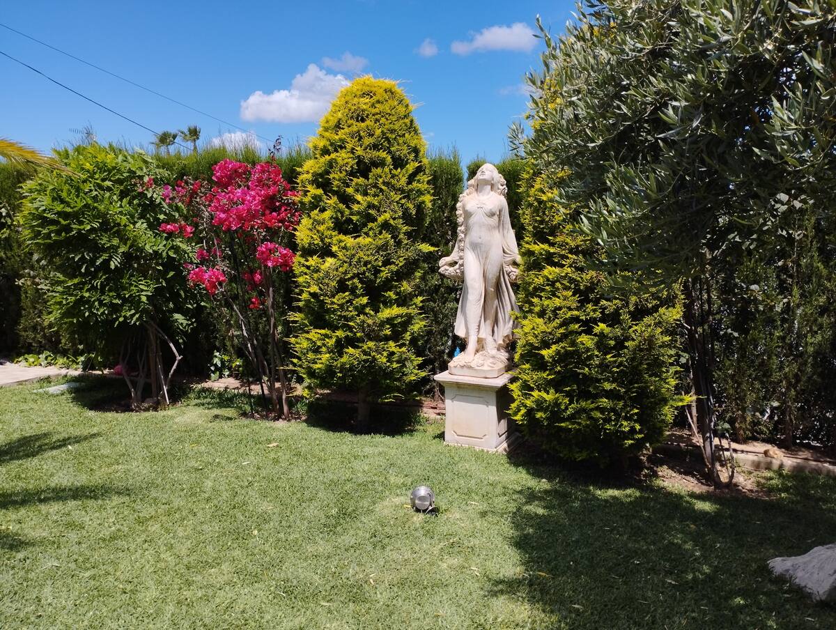 7b83c9bd-40ae-44be-94c6-53921d3ff801