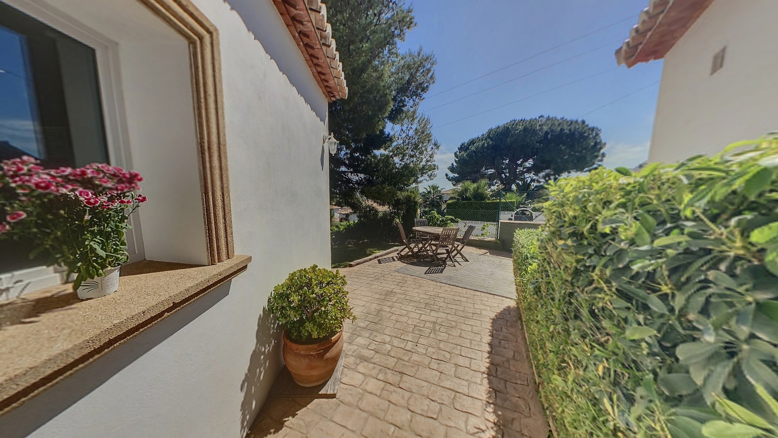 WhatsApp Image 2025-11-06 at 13.48.38 (1)