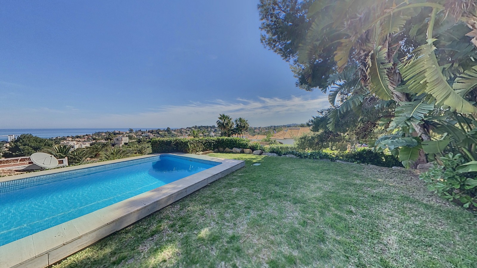 WhatsApp Image 2025-11-06 at 13.48.39 (1)