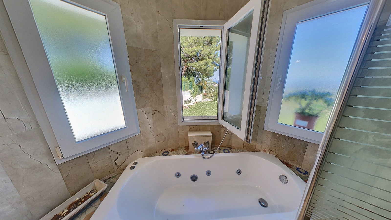 WhatsApp Image 2025-11-06 at 13.48.39